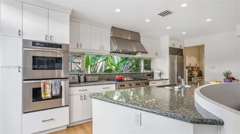 4805 Cherokee Avenue Miami Beach FL 33140