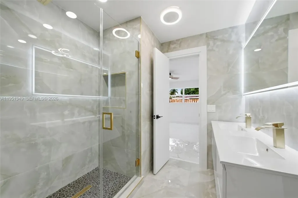 4711 NE 18th Avenue Fort Lauderdale FL 33334