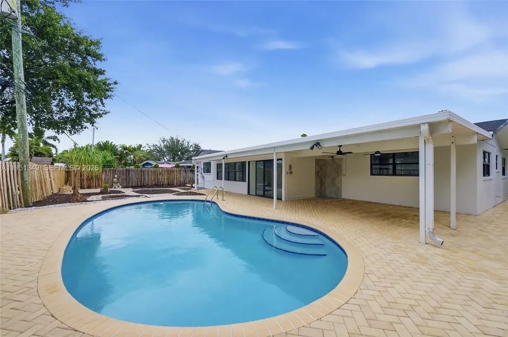 4711 NE 18th Avenue Fort Lauderdale FL 33334