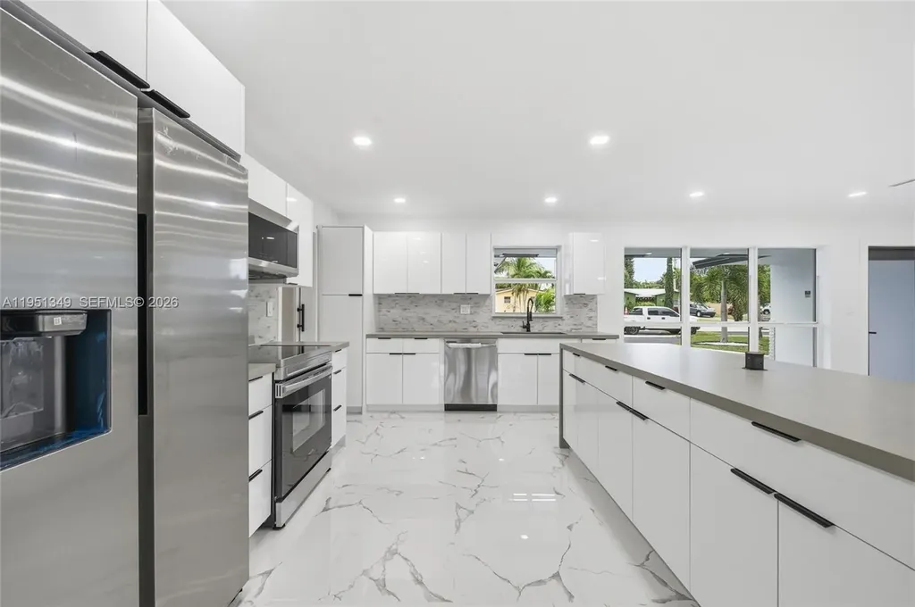 4711 NE 18th Avenue Fort Lauderdale FL 33334