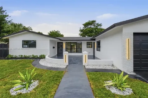 4711 NE 18th Avenue Oakland Park FL 33334