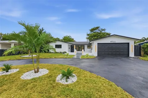 4711 NE 18th Avenue Oakland Park FL 33334