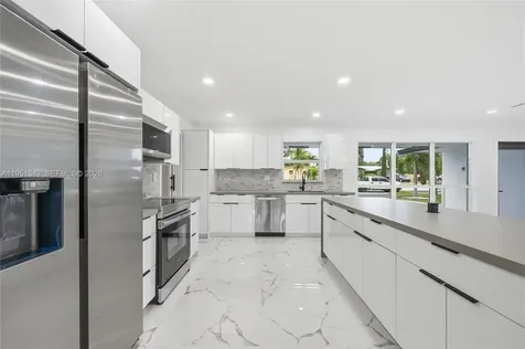 4711 NE 18th Avenue Oakland Park FL 33334