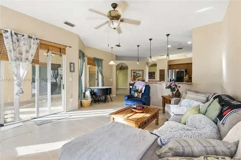 2243 SE 14th Circle Homestead FL 33035
