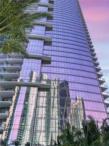851 NE 1st Avenue Miami FL 33132
