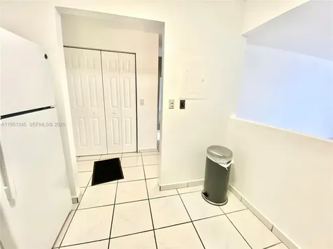 16950 Dixie North Miami Beach FL 33160