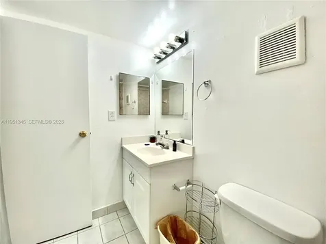 16950 Dixie North Miami Beach FL 33160