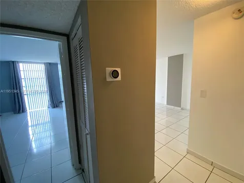 16950 Dixie North Miami Beach FL 33160