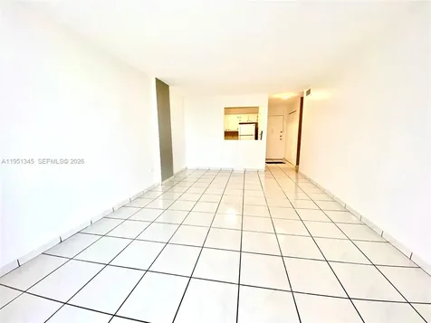 16950 Dixie North Miami Beach FL 33160