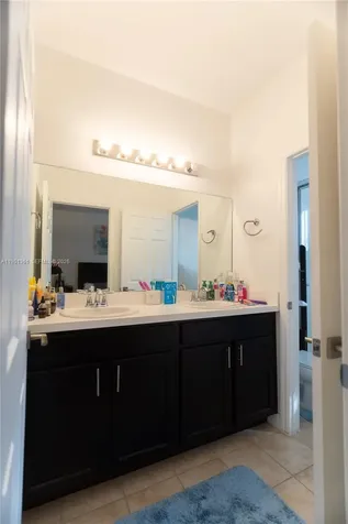 3542 NW 29th Court Lauderdale Lakes FL 33311