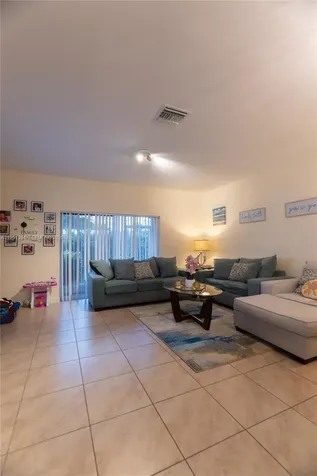 3542 NW 29th Court Lauderdale Lakes FL 33311