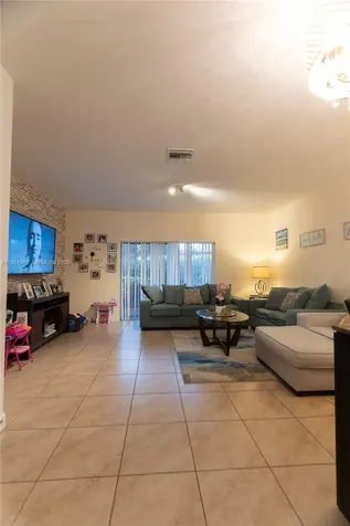 3542 NW 29th Court Lauderdale Lakes FL 33311
