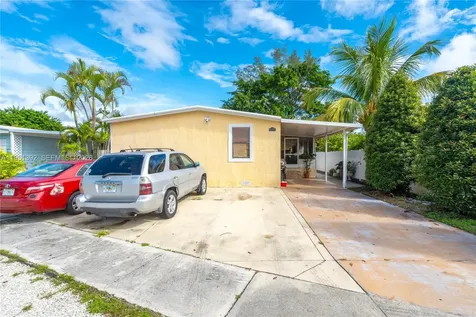 21771 NW 6th Street Pembroke Pines FL 33029