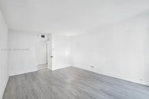 100 Bayview Drive Sunny Isles Beach FL 33160