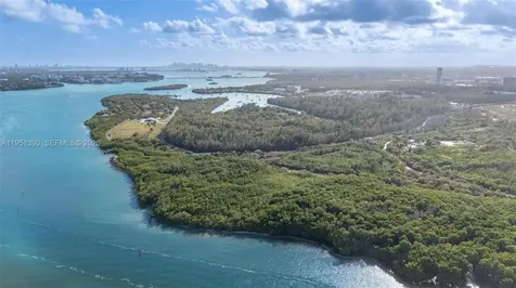 100 Bayview Drive Sunny Isles Beach FL 33160