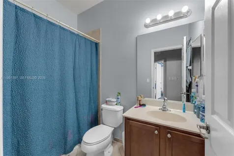 22412 SW 89th Avenue Cutler Bay FL 33190