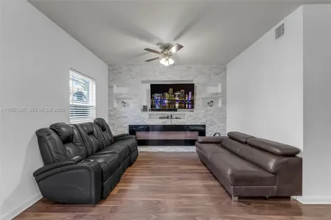22412 SW 89th Avenue Cutler Bay FL 33190