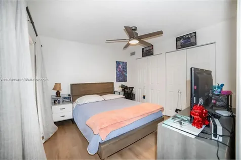 9135 SW 20th Place Davie FL 33324