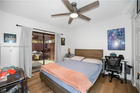 9135 SW 20th Place Davie FL 33324