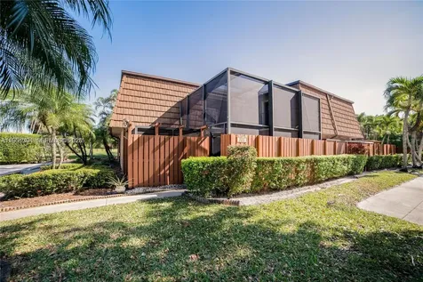 9135 SW 20th Place Davie FL 33324