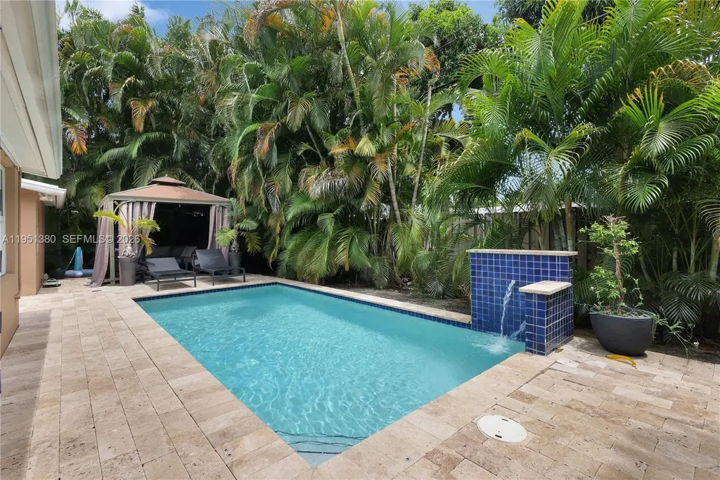 424 NE 27th Drive Wilton Manors FL 33334