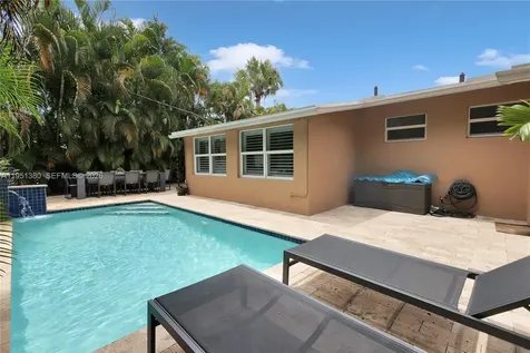 424 NE 27th Drive Wilton Manors FL 33334