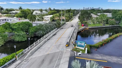 424 NE 27th Drive Wilton Manors FL 33334