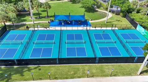 424 NE 27th Drive Wilton Manors FL 33334