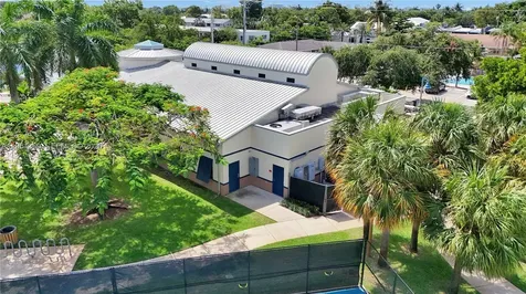 424 NE 27th Drive Wilton Manors FL 33334