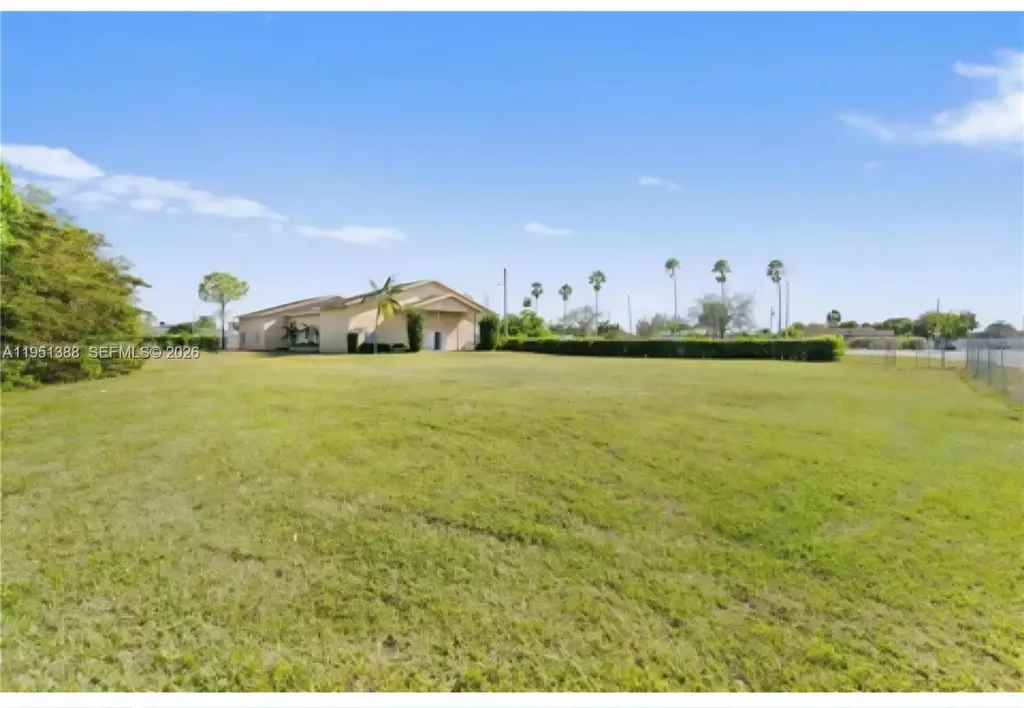 21571 SW 110th Avenue Miami FL 33189
