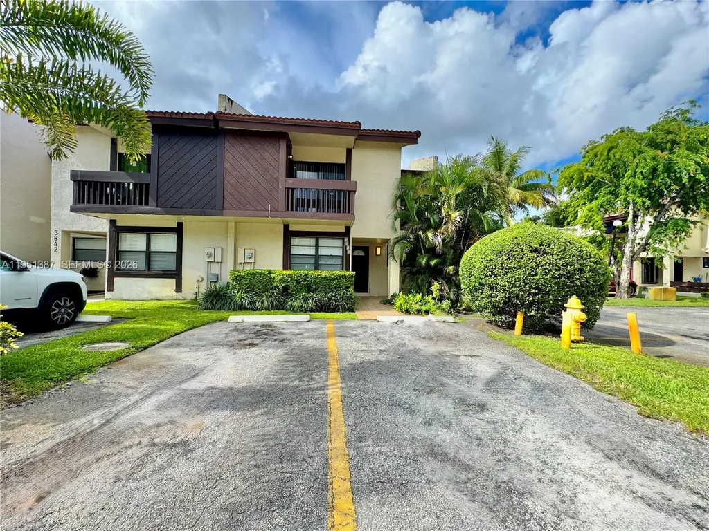 3840 SW 52nd Avenue Pembroke Park FL 33023