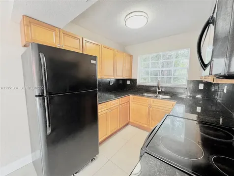 3840 SW 52nd Avenue Pembroke Park FL 33023