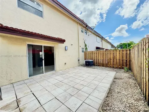 3840 SW 52nd Avenue Pembroke Park FL 33023