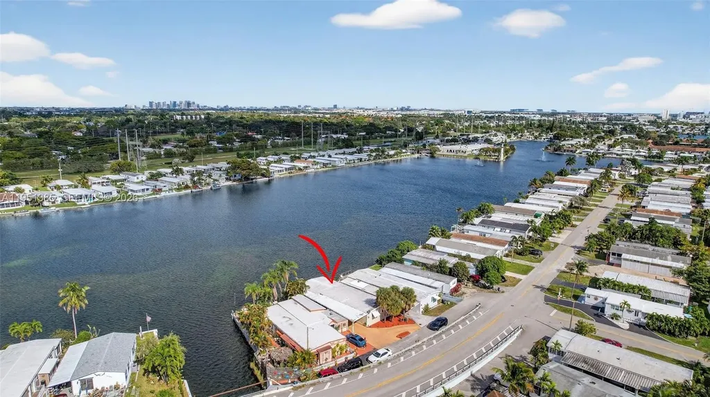 3033 Lakeshore Drive Dania Beach FL 33312