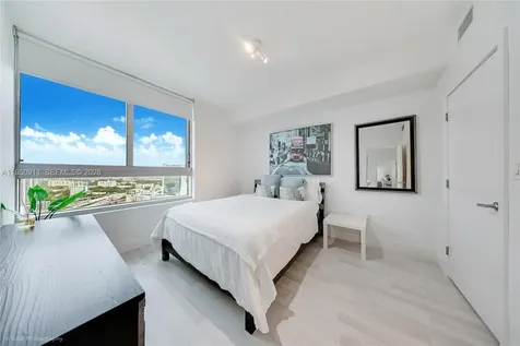 90 SW 3rd Street Miami FL 33130