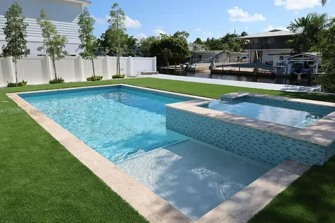 115 Azalea Street Plantation Key FL 33070