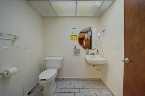 330 W 9th Street Hialeah FL 33010