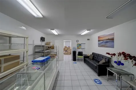 330 W 9th Street Hialeah FL 33010