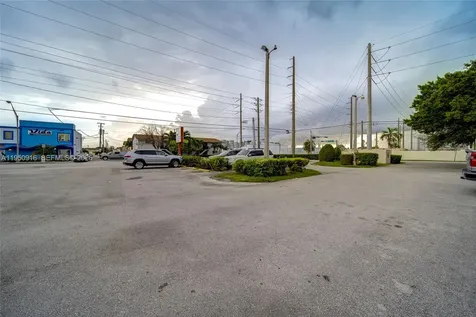 330 W 9th Street Hialeah FL 33010