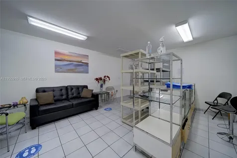 330 W 9th Street Hialeah FL 33010