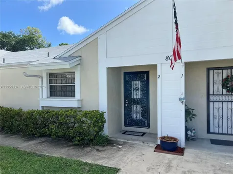 809 NE 214th Lane Miami FL 33179