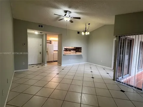 809 NE 214th Lane Miami FL 33179