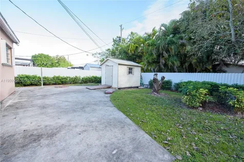 5431 W 2nd Avenue Hialeah FL 33012