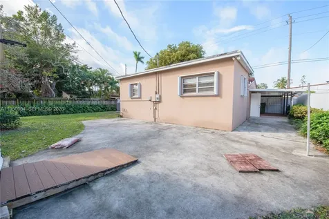 5431 W 2nd Avenue Hialeah FL 33012