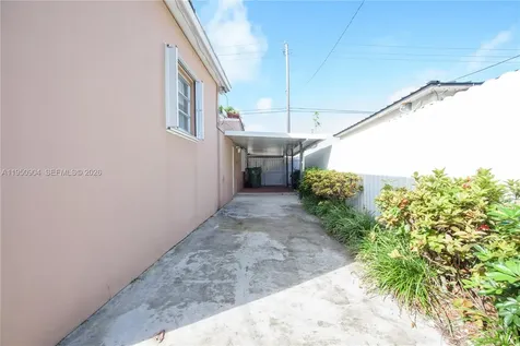 5431 W 2nd Avenue Hialeah FL 33012