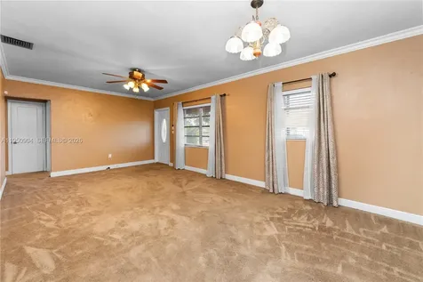 5431 W 2nd Avenue Hialeah FL 33012