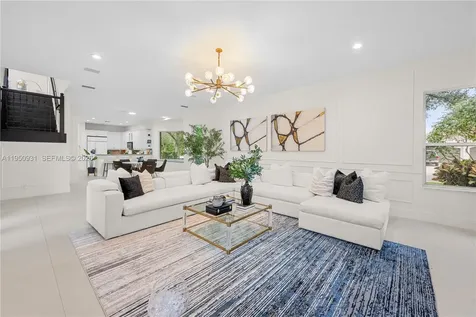 6006 Pinewood Avenue Parkland FL 33067