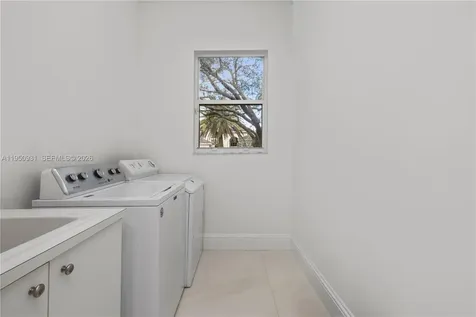 6006 Pinewood Avenue Parkland FL 33067