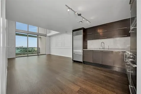 900 Biscayne Boulevard Miami FL 33132