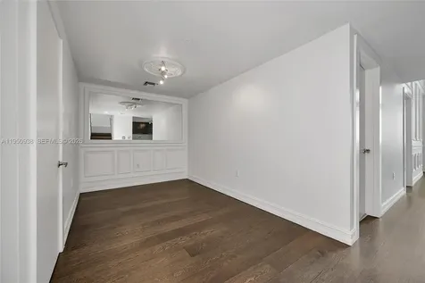 900 Biscayne Boulevard Miami FL 33132